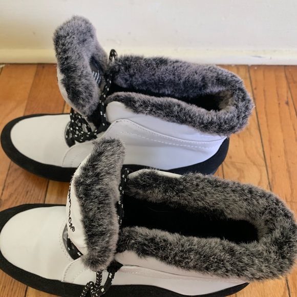 Weatherproof boots black and white - Picture 2 of 5